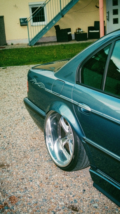 NADKOLA POSZERZANE TYLNE BMW E38